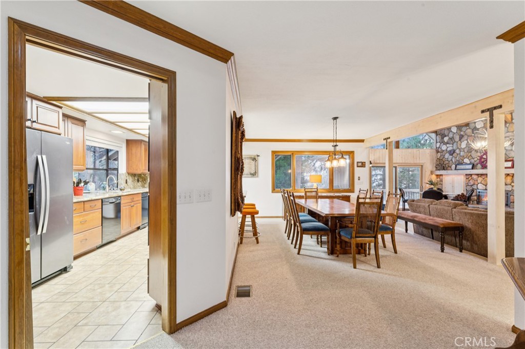 641 Golf Course Road Lake Arrowhead, CA 92352 - Photo 19 of 64