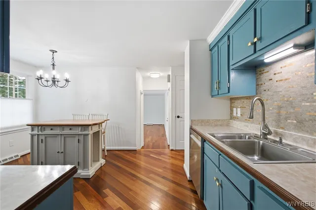 $405,000 | 215 Fruitwood Terrace, Amherst, NY 14221