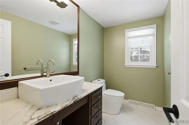 $405,000 | 215 Fruitwood Terrace, Amherst, NY 14221