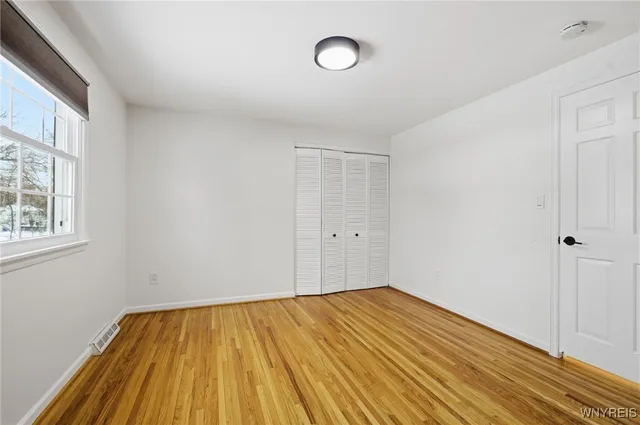 $405,000 | 215 Fruitwood Terrace, Amherst, NY 14221