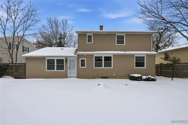 $405,000 | 215 Fruitwood Terrace, Amherst, NY 14221