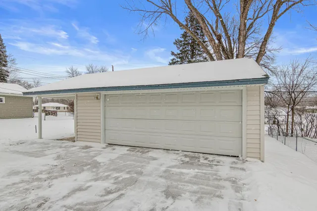 $350,000 | 3012 Aquila Avenue North, Crystal, MN 55427