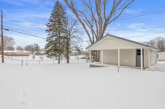 $350,000 | 3012 Aquila Avenue North, Crystal, MN 55427