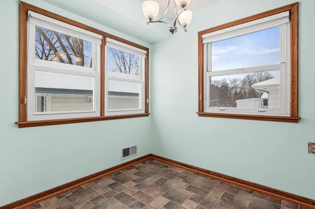 $350,000 | 3012 Aquila Avenue North, Crystal, MN 55427