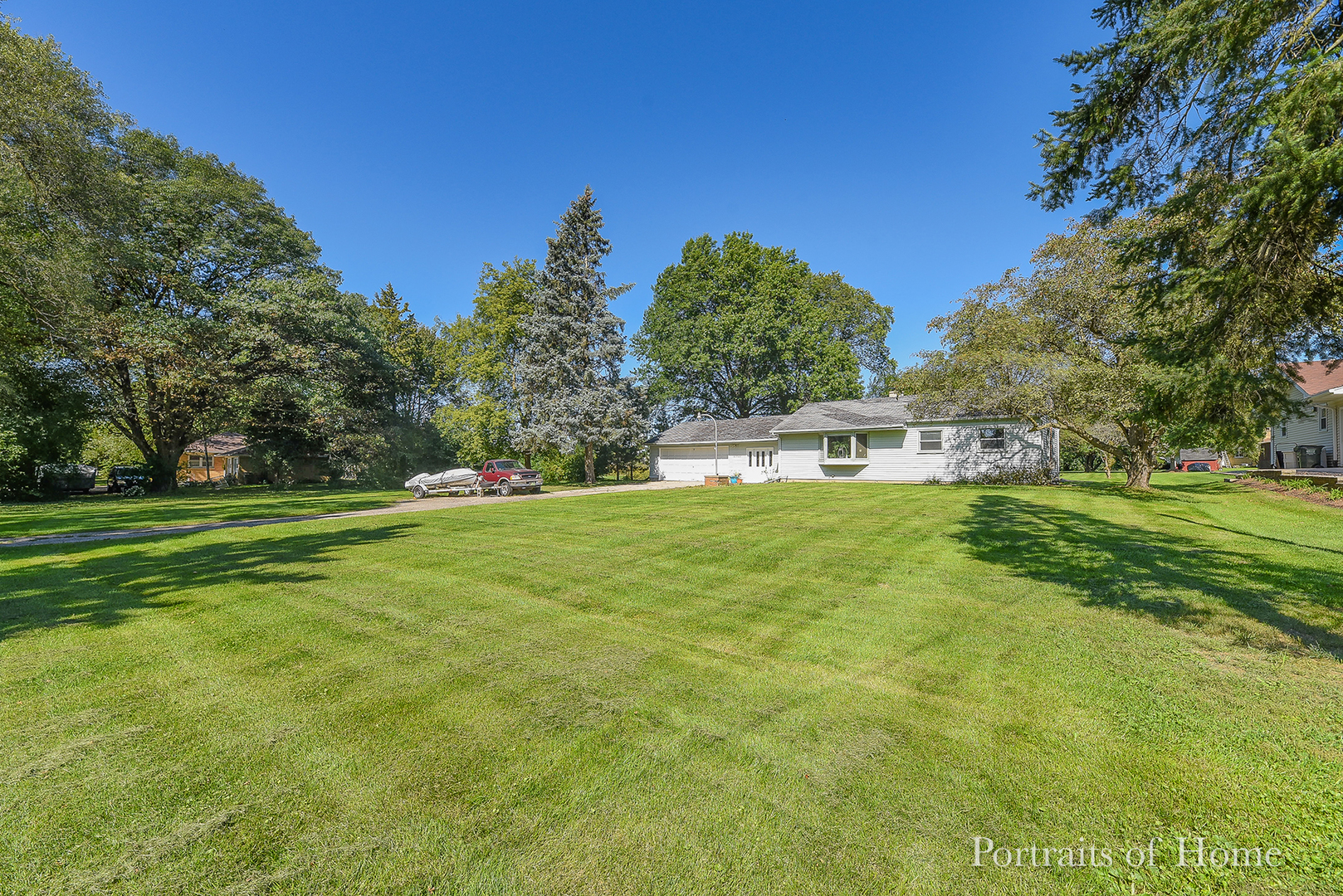 27W212 Bauer Road Naperville, IL 60563 - Photo 3 of 18