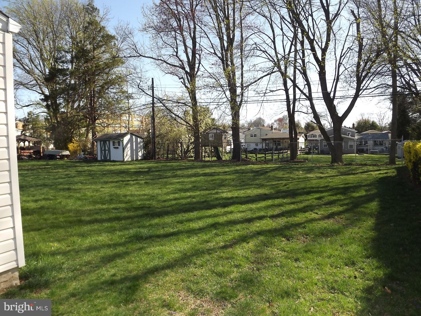 3822 Andrea Road Philadelphia, PA 19154 - Photo 21 of 23 Exterior Back