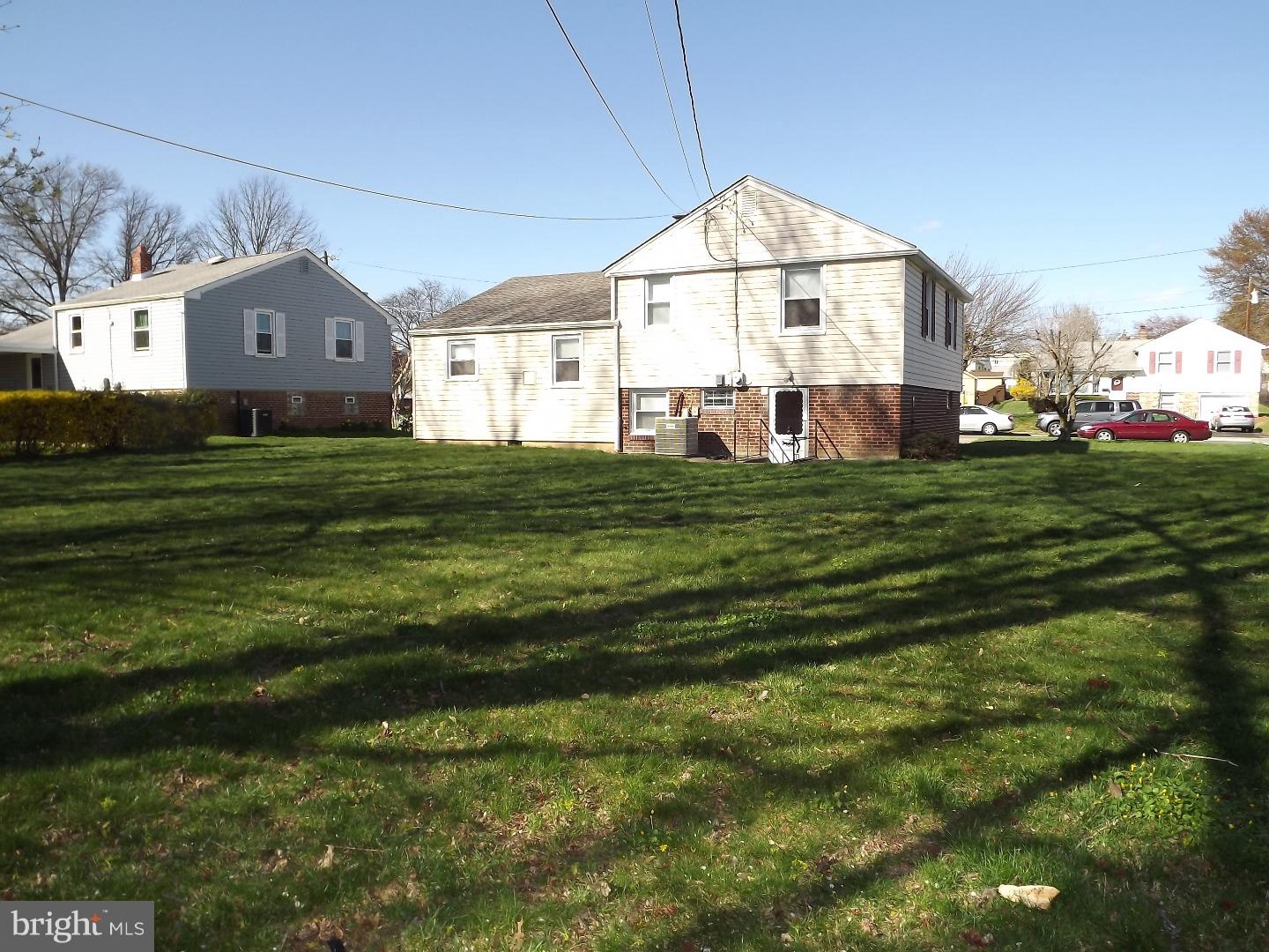3822 Andrea Road Philadelphia, PA 19154 - Photo 22 of 23 Exterior Back