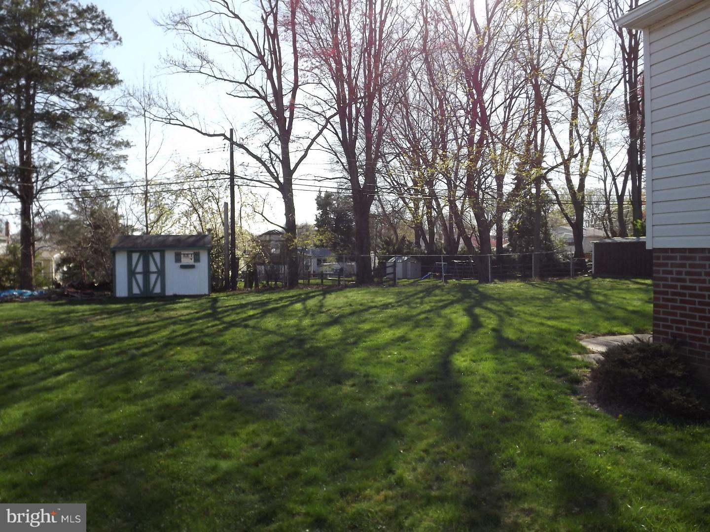 3822 Andrea Road Philadelphia, PA 19154 - Photo 23 of 23 Exterior Back