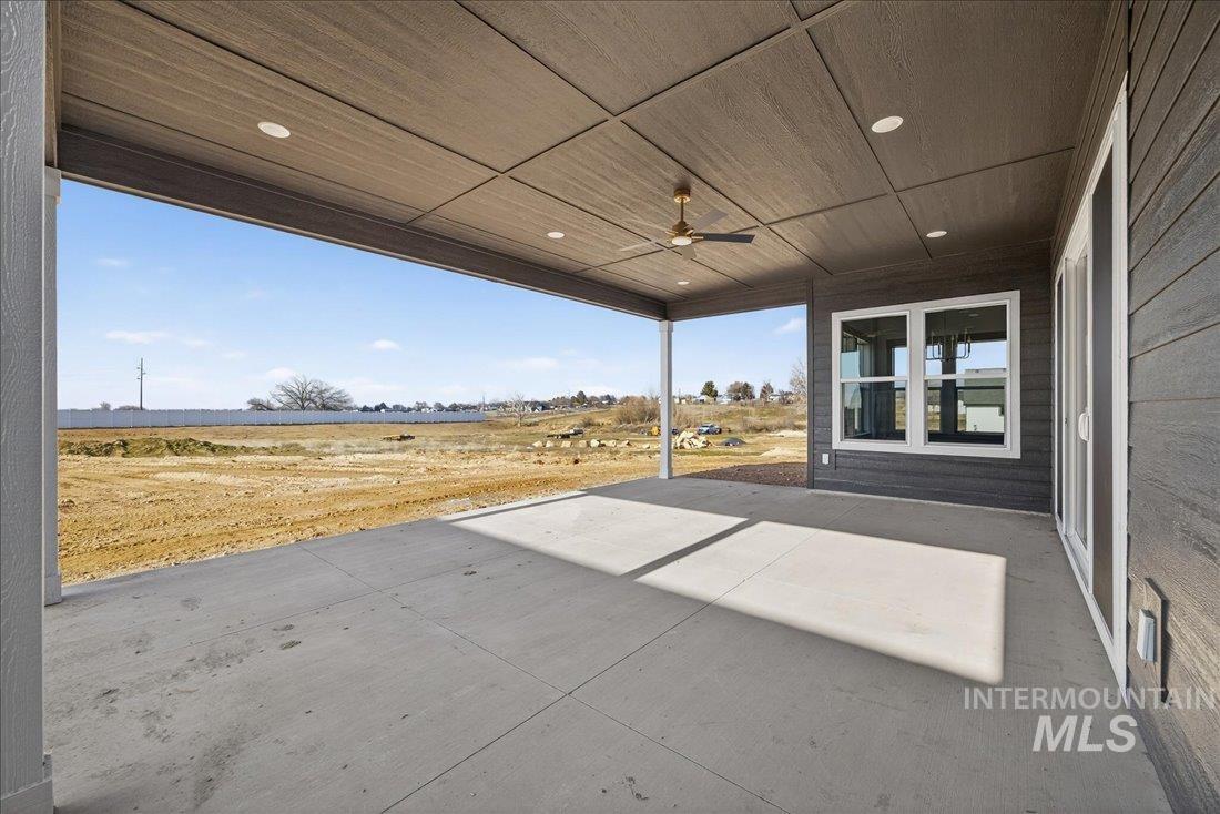 23739 Legends Lane Caldwell, ID 83607 - Photo 6 of 46