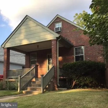 $825,000 | 505 South Highland Street, Arlington, VA 22204