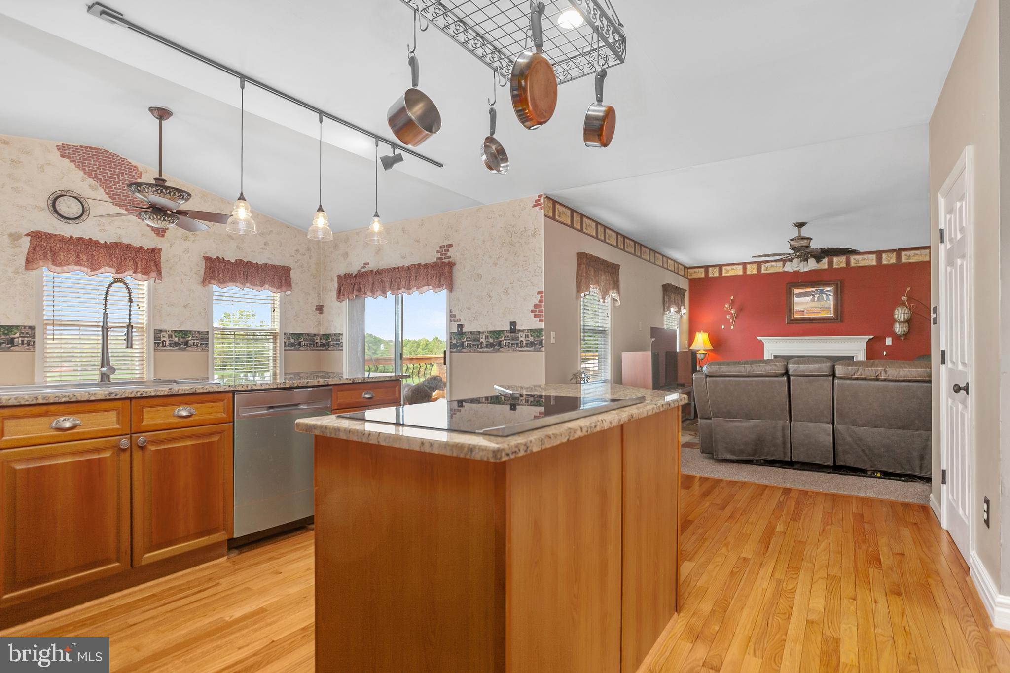 22428 Durberry Road Smithsburg, MD 21783 - Photo 12 of 55 Gallery Image 12
