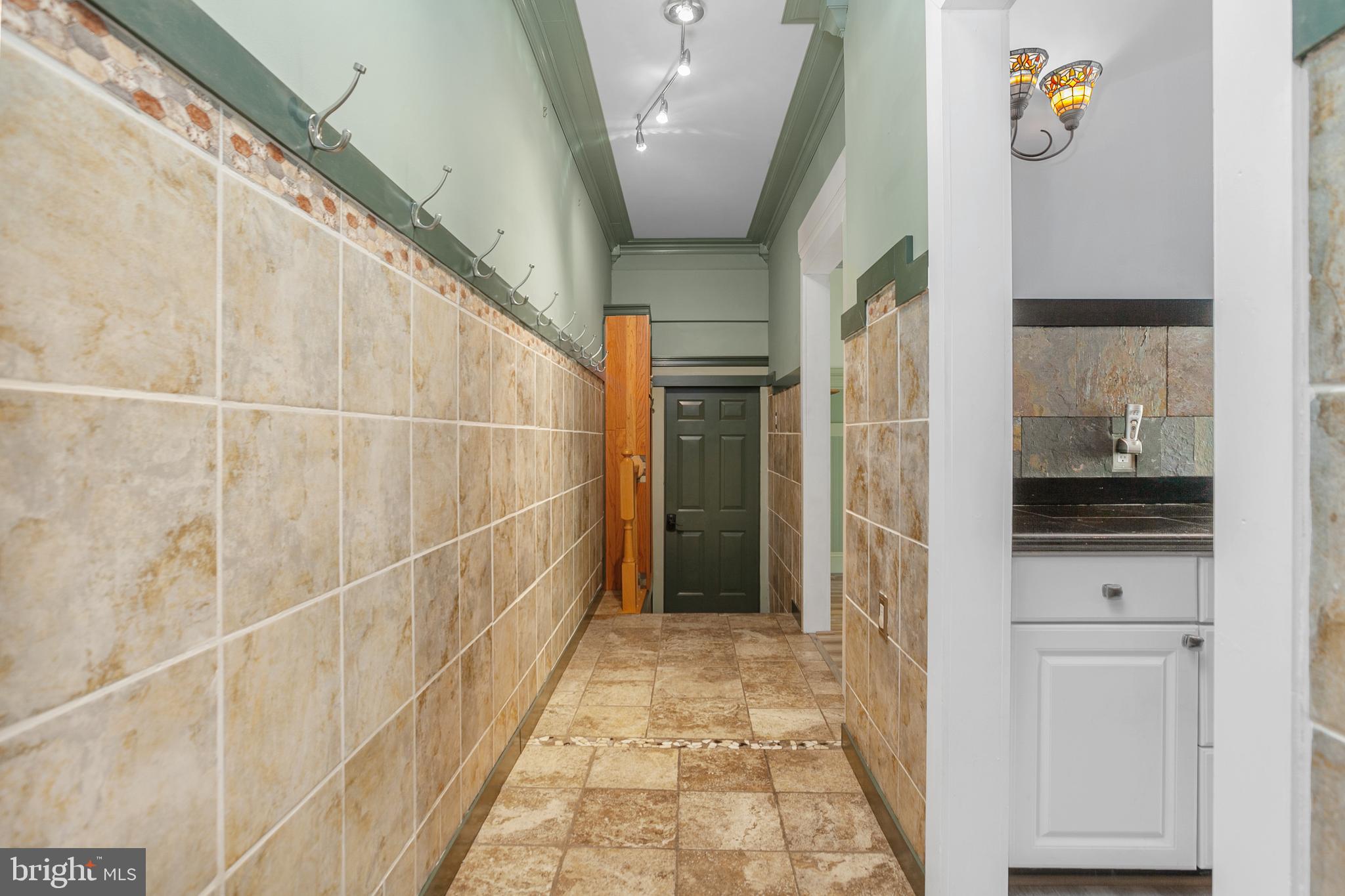 22428 Durberry Road Smithsburg, MD 21783 - Photo 16 of 55 Gallery Image 16