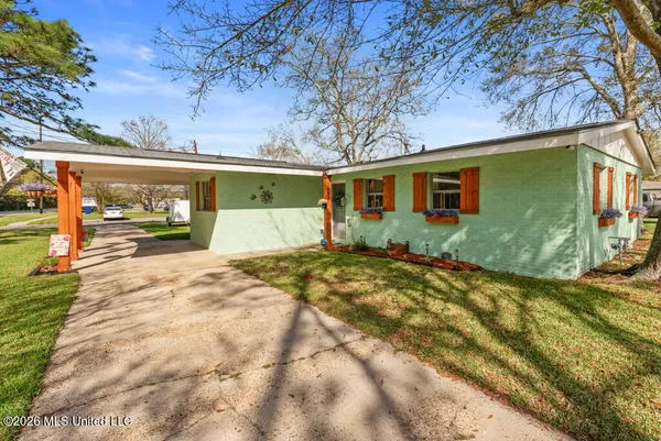 $155,000 | 1903 Meadowbrook Street, Pascagoula, MS 39567
