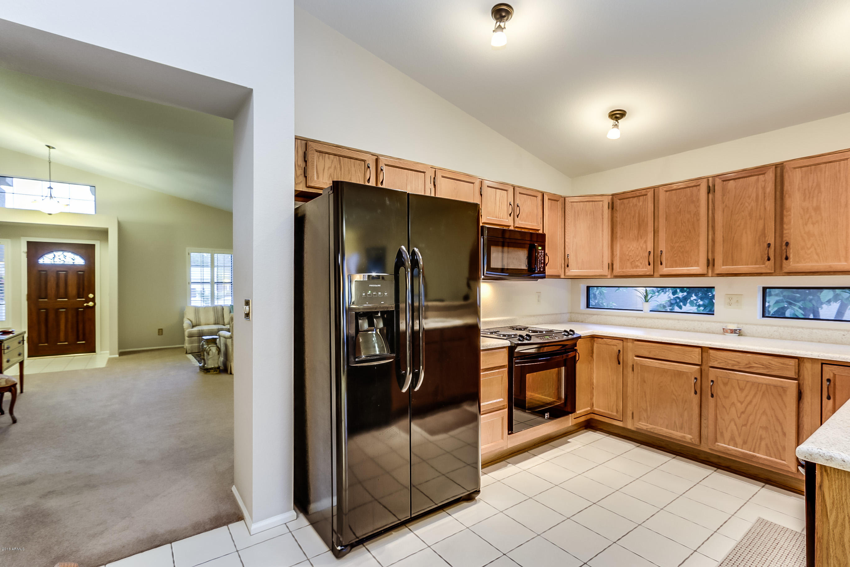 3509 East Desert Trumpet Road Phoenix, AZ 85044 - Photo 6 of 37 Kitchen