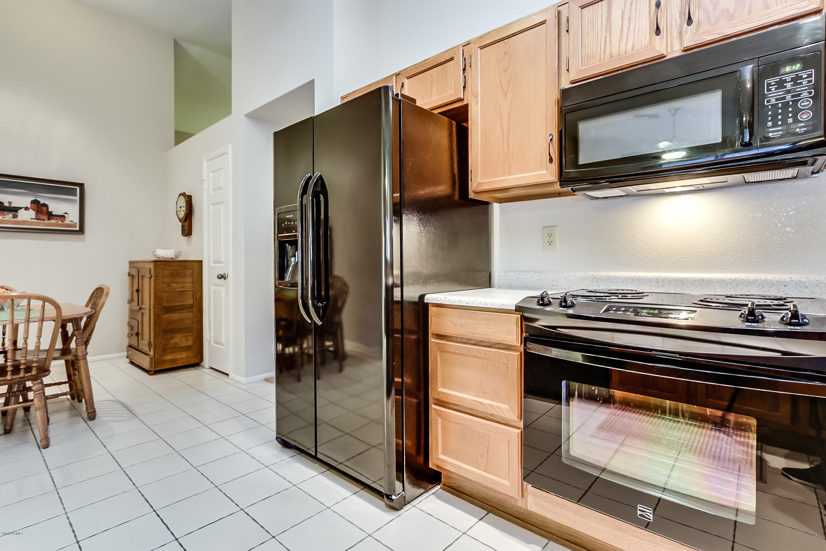 3509 East Desert Trumpet Road Phoenix, AZ 85044 - Photo 7 of 37 Kitchen