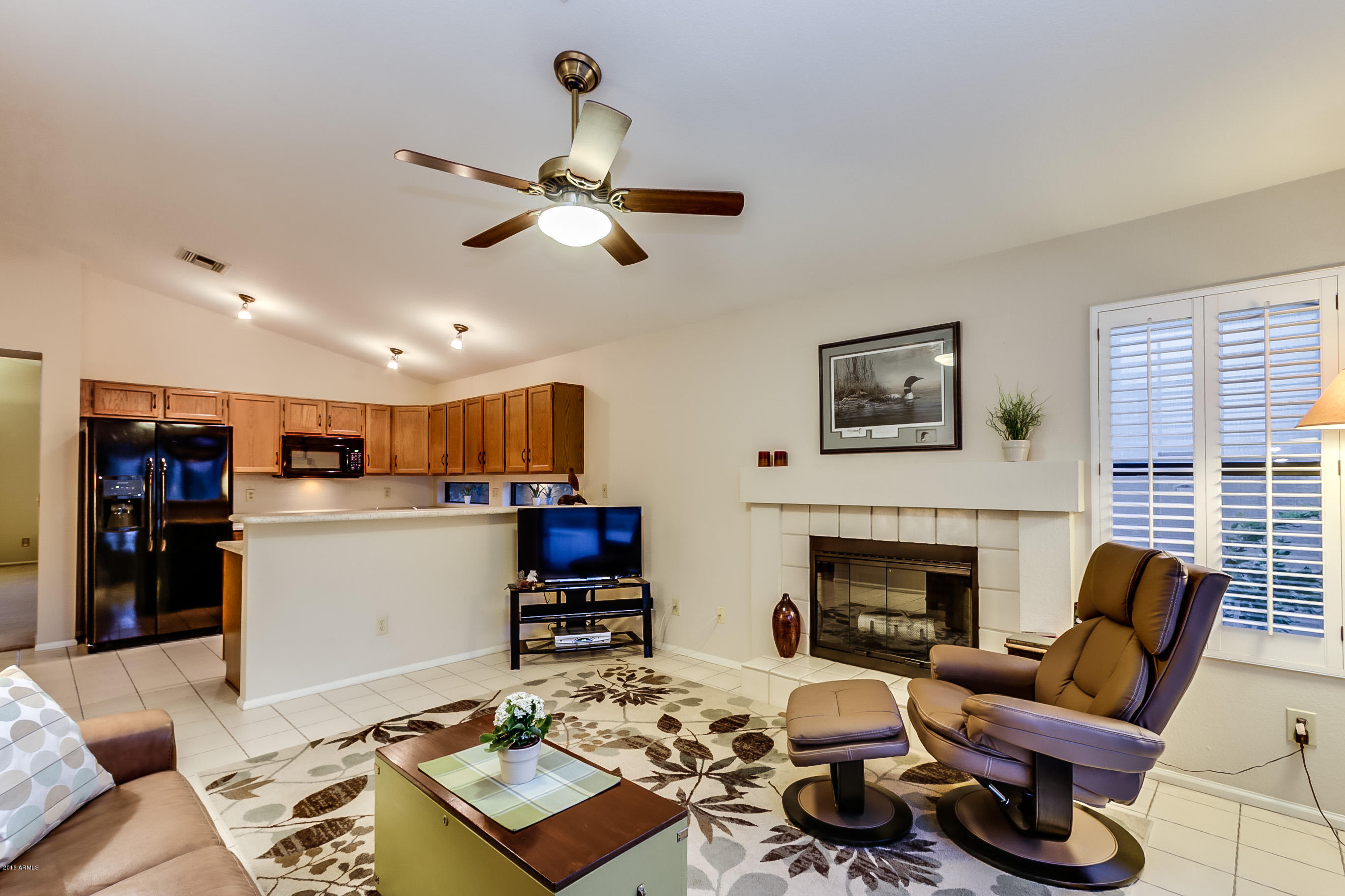 3509 East Desert Trumpet Road Phoenix, AZ 85044 - Photo 9 of 37 Family Room (2)
