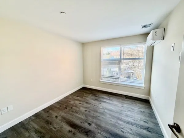 $2,495 | 882 Massachusetts Avenue, Unit 3C, Arlington, MA 02476