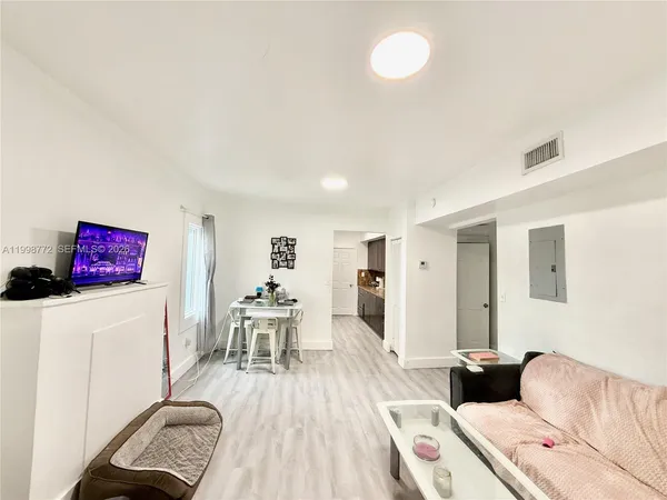 $3,000 | 597 Northwest 69th Street, Miami, FL 33150