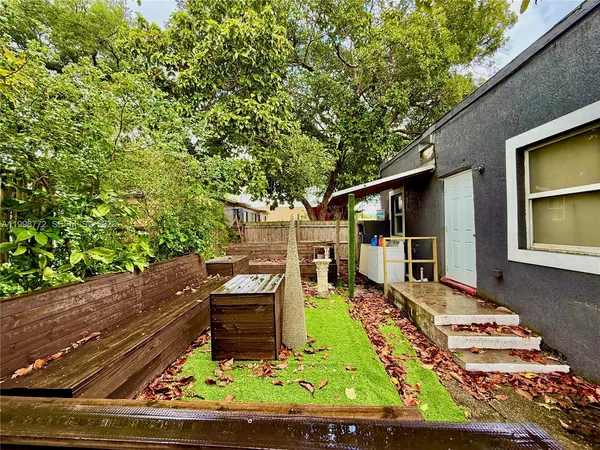 $3,000 | 597 Northwest 69th Street, Miami, FL 33150