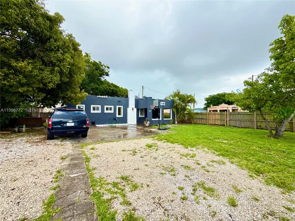 $3,000 | 597 Northwest 69th Street, Miami, FL 33150