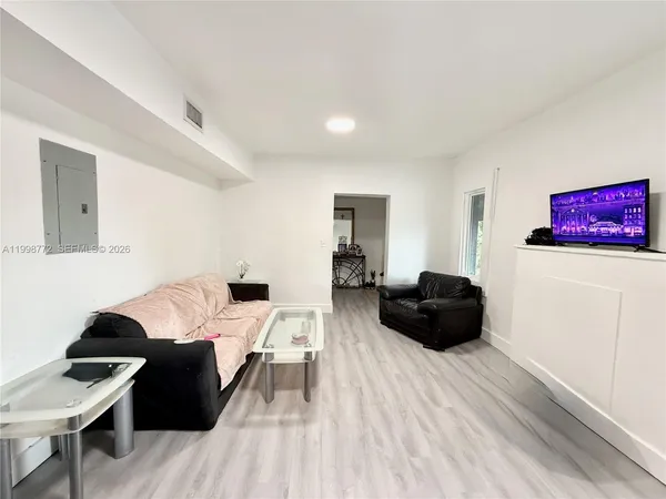 $3,000 | 597 Northwest 69th Street, Miami, FL 33150