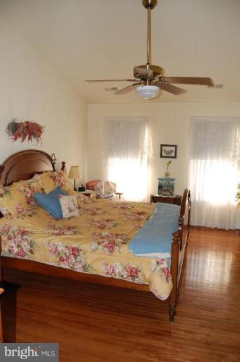 18790 Canby Road Leesburg, VA 20175 - Photo 3 of 17 Master Bedroom