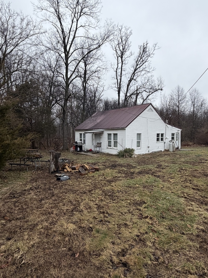 13228 Frontage Road Mount Vernon, IL 62864 - Photo 1 of 8