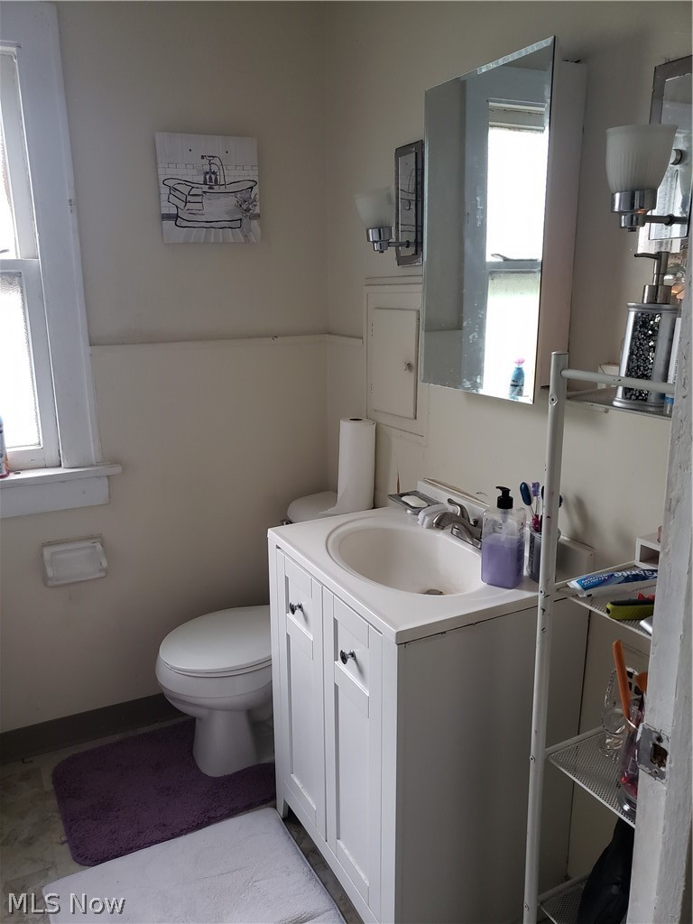 1032 Helmsdale Road Cleveland Heights, OH 44112 - Photo 18 of 23