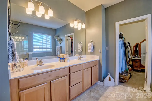 $529,000 | 921 High Glenn Court, Lake Wylie, SC 29710