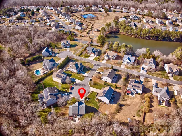 $529,000 | 921 High Glenn Court, Lake Wylie, SC 29710