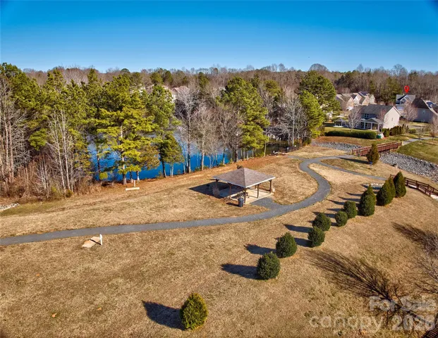 $529,000 | 921 High Glenn Court, Lake Wylie, SC 29710