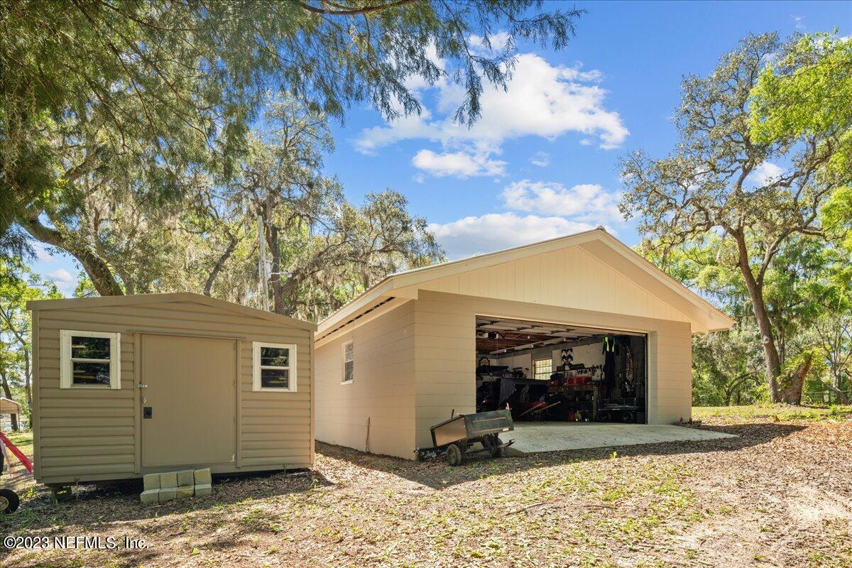 256 Swan Lake Road Melrose, FL 32666 - Photo 30 of 42 09-JWLeePhoto-5487