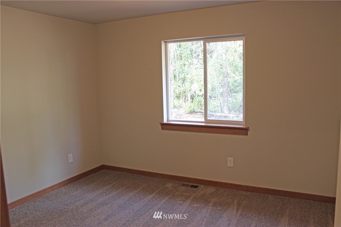 41 Alfredson Road Oakville, WA 98568 - Photo 14 of 24 Gallery Image 14