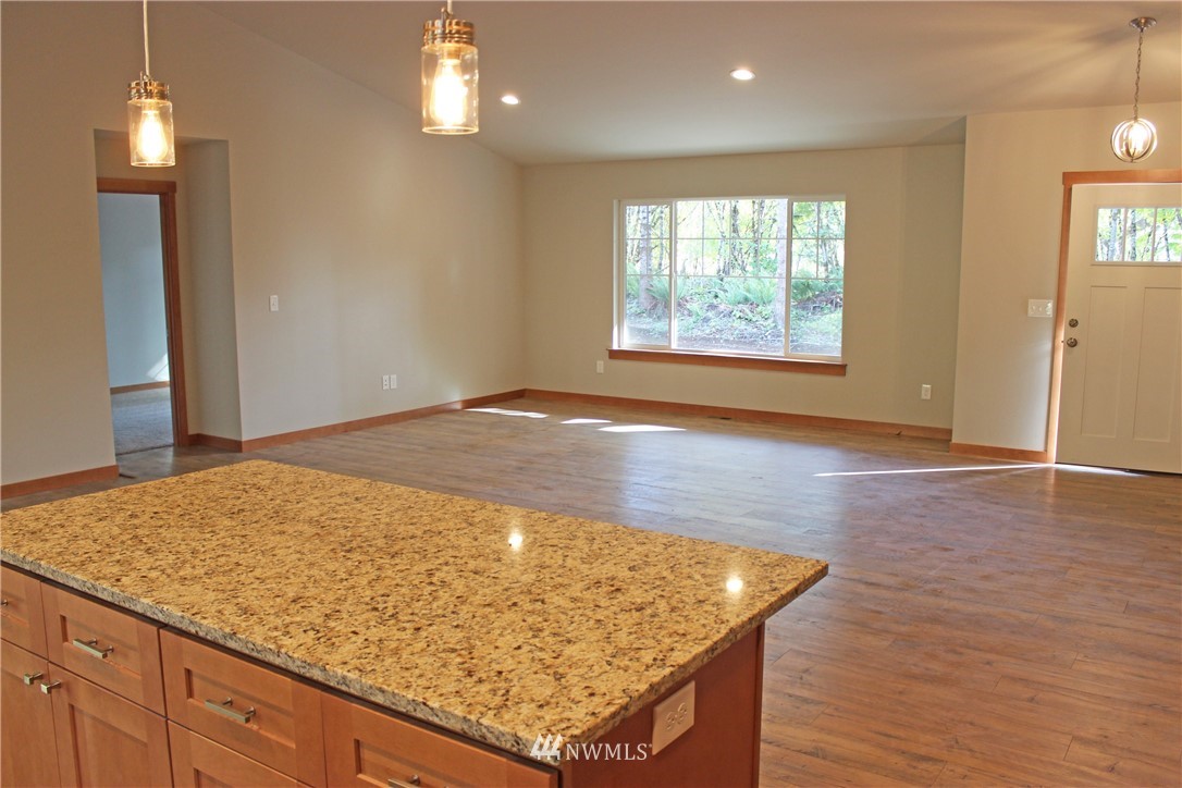 41 Alfredson Road Oakville, WA 98568 - Photo 8 of 24 Gallery Image 8