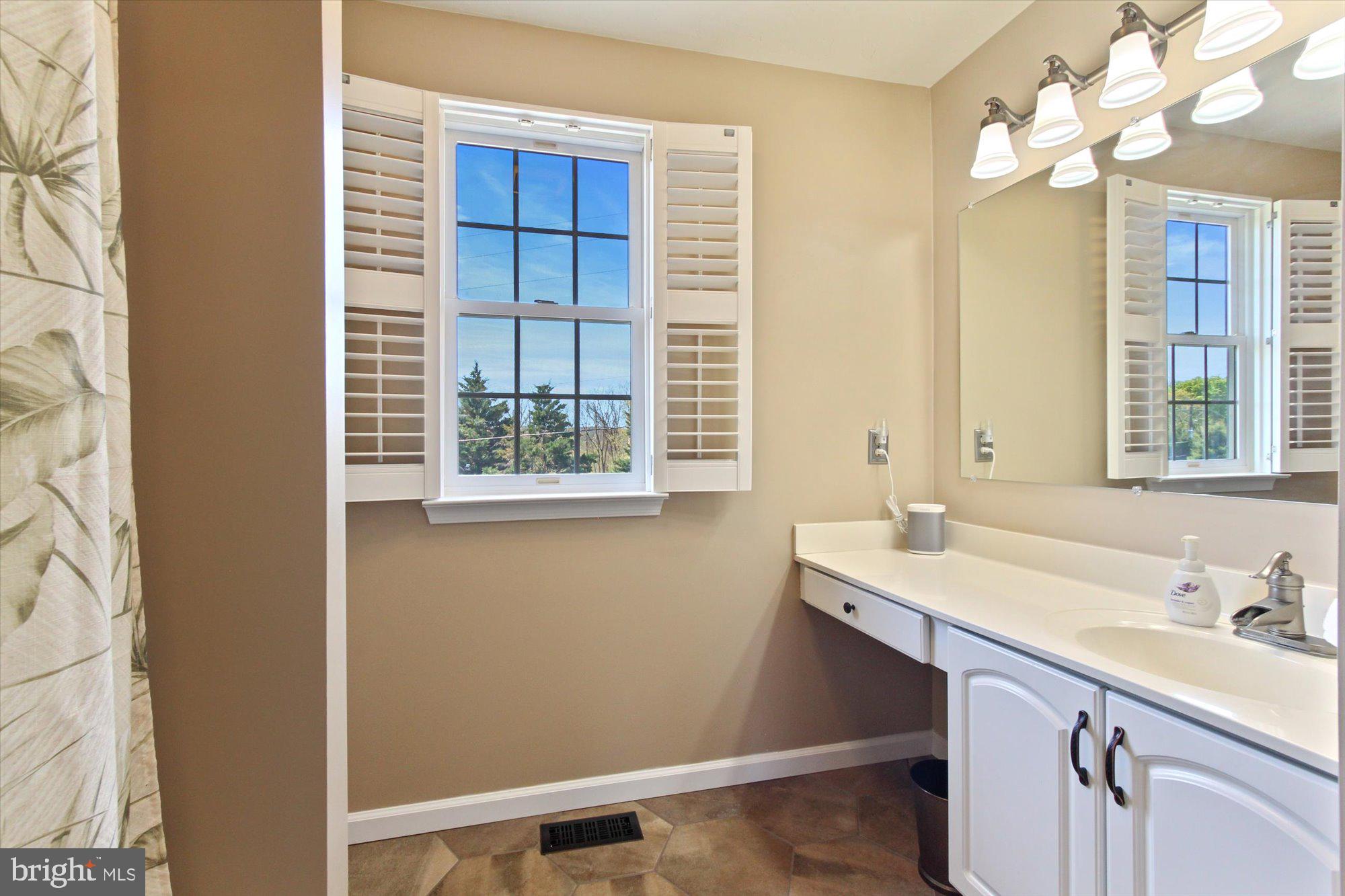 2468 Croll School Road York, PA 17403 - Photo 15 of 42 Gallery Image 15