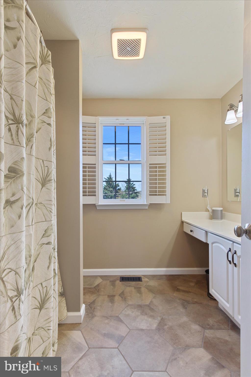 2468 Croll School Road York, PA 17403 - Photo 27 of 42 Gallery Image 27