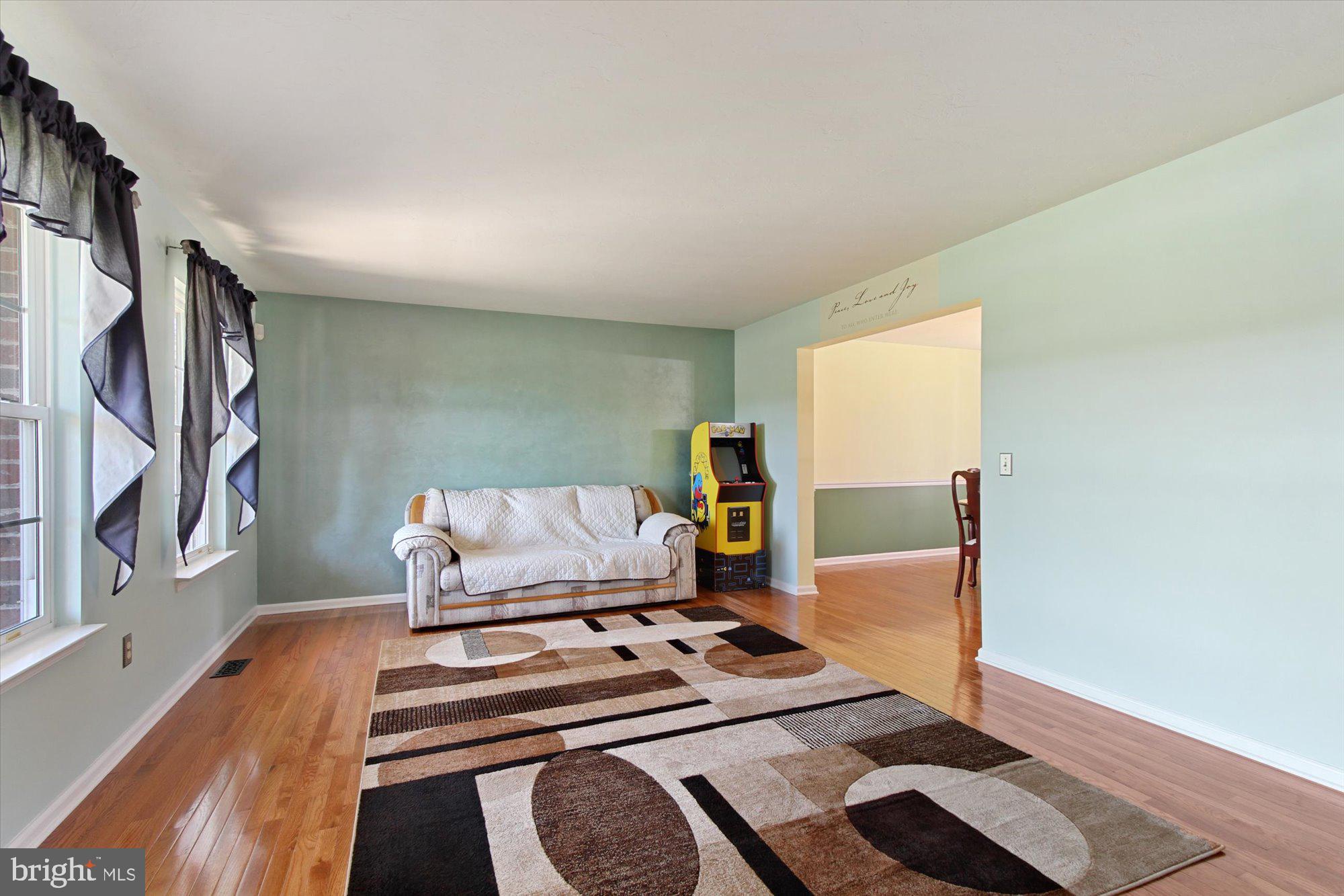 2468 Croll School Road York, PA 17403 - Photo 7 of 42 Gallery Image 7