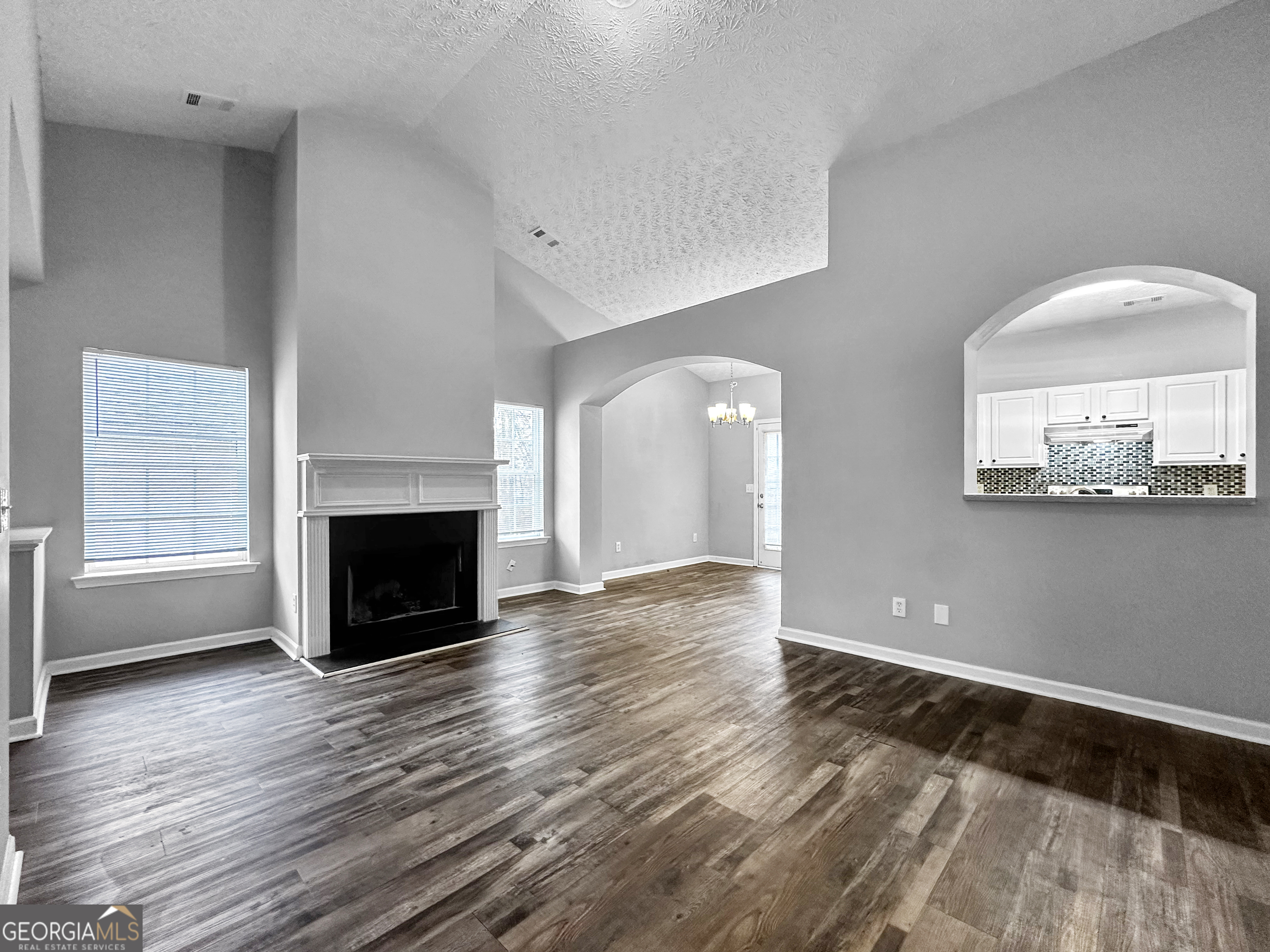 4110 Robin Circle Atlanta, GA 30349 - Photo 2 of 16