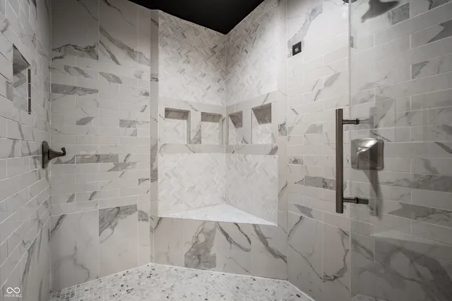 $549,900 | 1321 Hoyt Avenue, Indianapolis, IN 46203