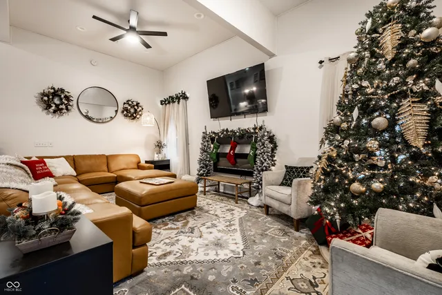 $549,900 | 1321 Hoyt Avenue, Indianapolis, IN 46203