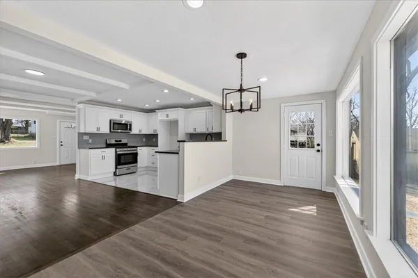 $250,000 | 604 East 164th Terrace, Belton, MO 64012