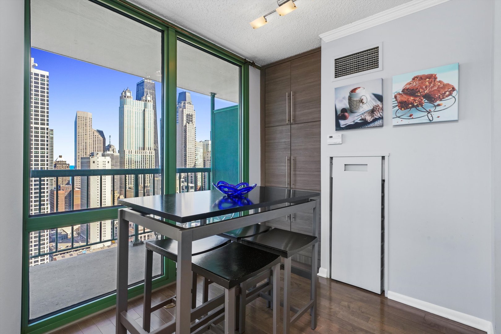 111 West Maple Street, Unit 3201 Chicago, IL 60610 - Photo 11 of 24