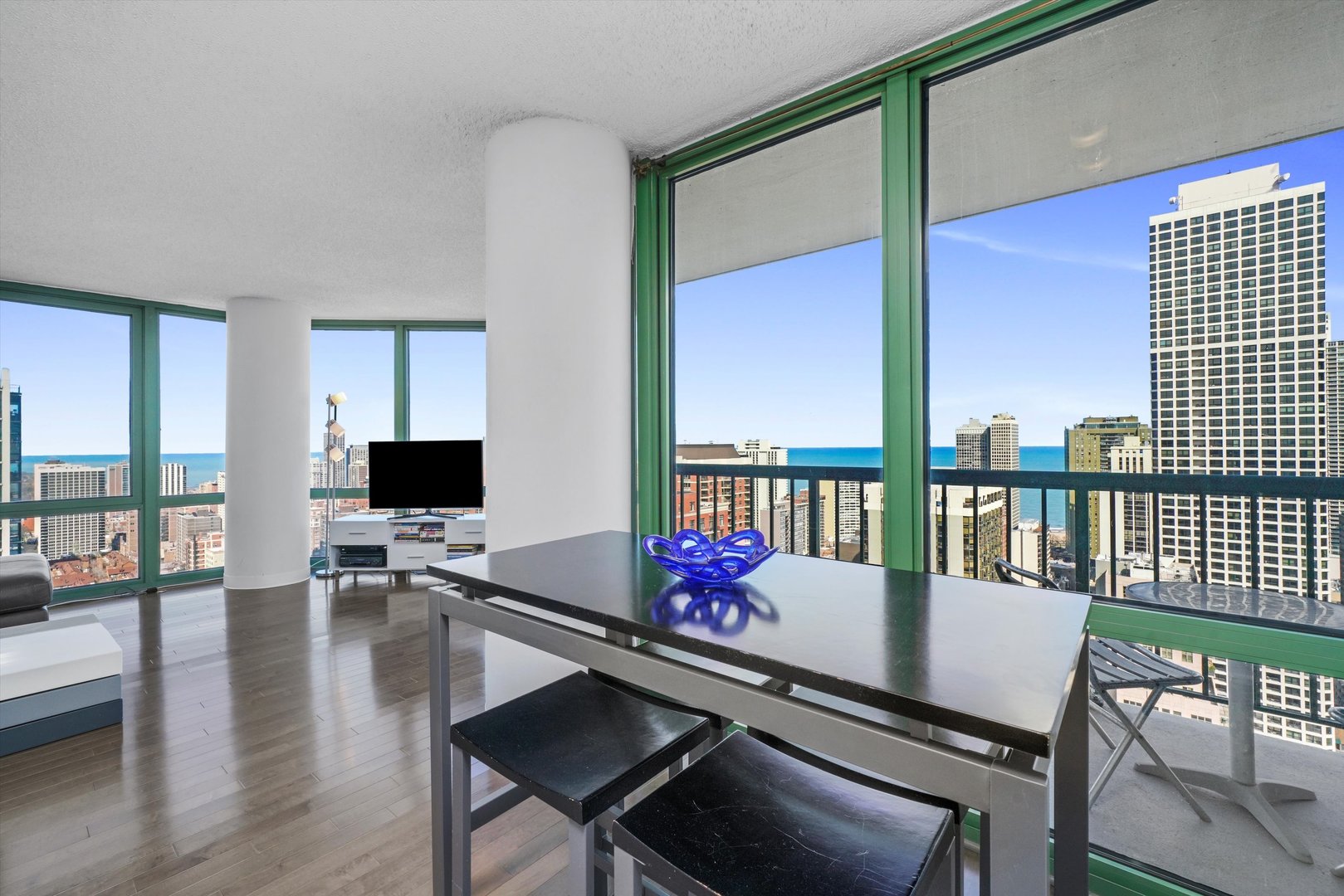 111 West Maple Street, Unit 3201 Chicago, IL 60610 - Photo 10 of 24