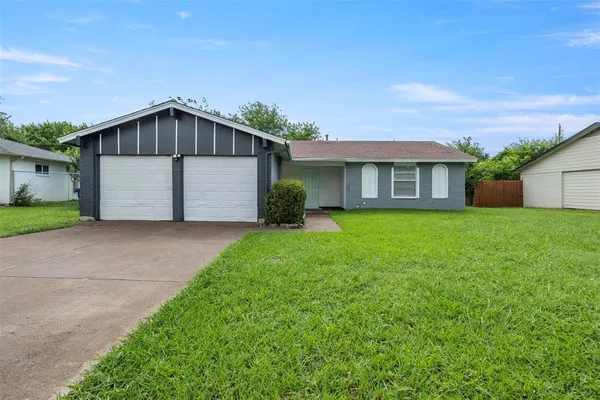 $230,000 | 1410 Clearbrook Street, Lancaster, TX 75134