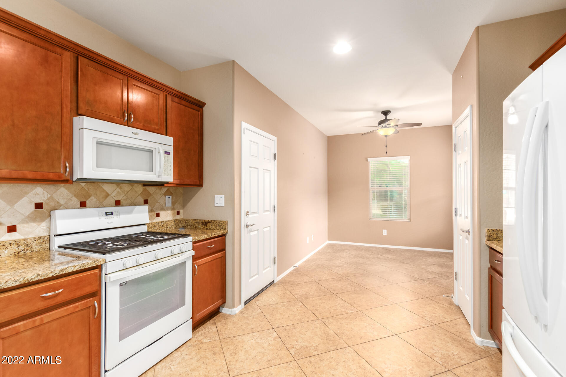 10826 West Avenida Del Rey Peoria, AZ 85383 - Photo 17 of 32 12-Avenida del Rey