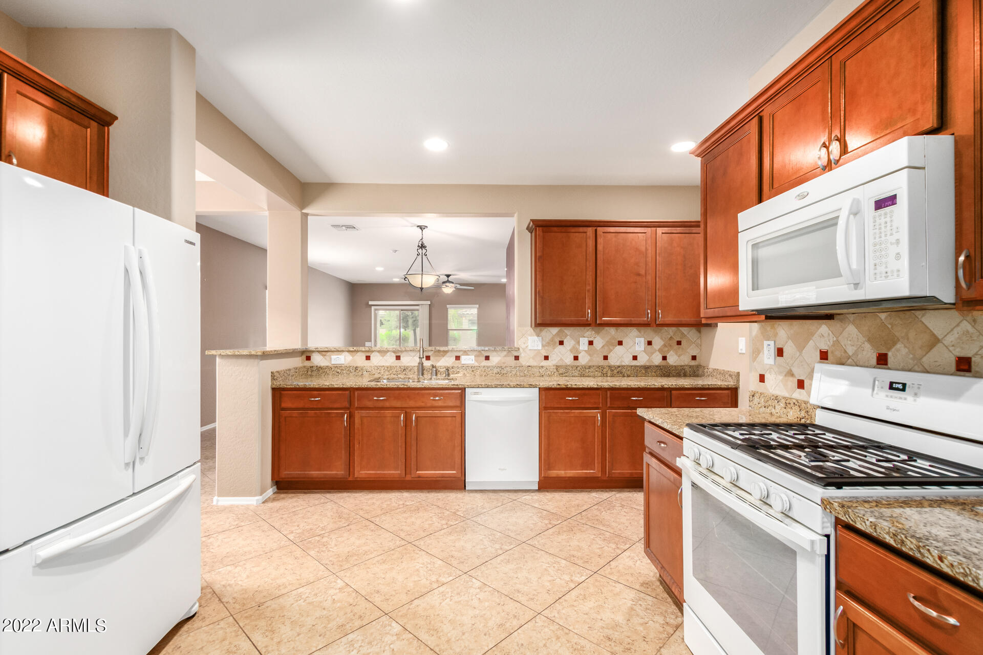 10826 West Avenida Del Rey Peoria, AZ 85383 - Photo 2 of 32 13-Avenida del Rey