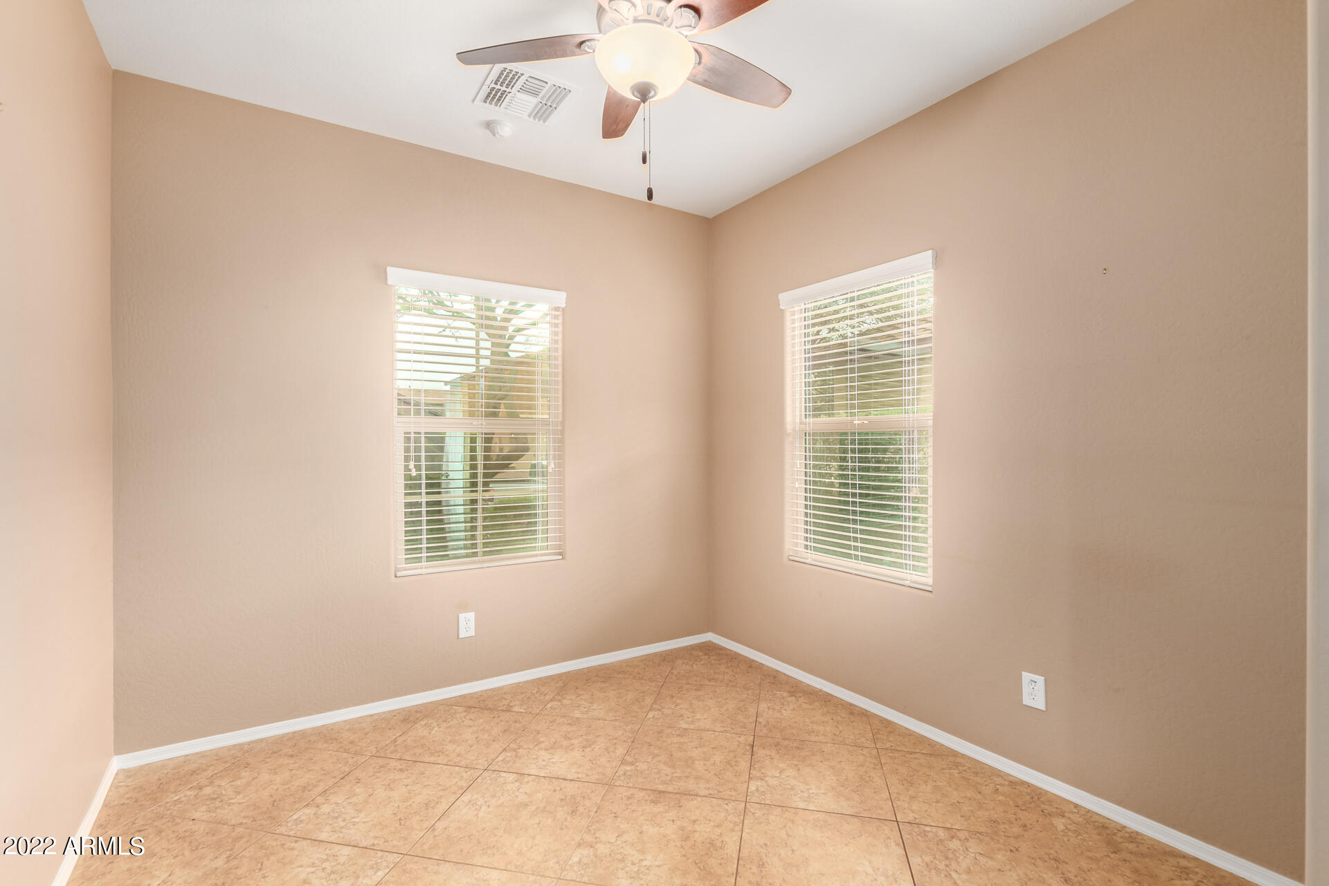 10826 West Avenida Del Rey Peoria, AZ 85383 - Photo 23 of 32 20-Avenida del Rey