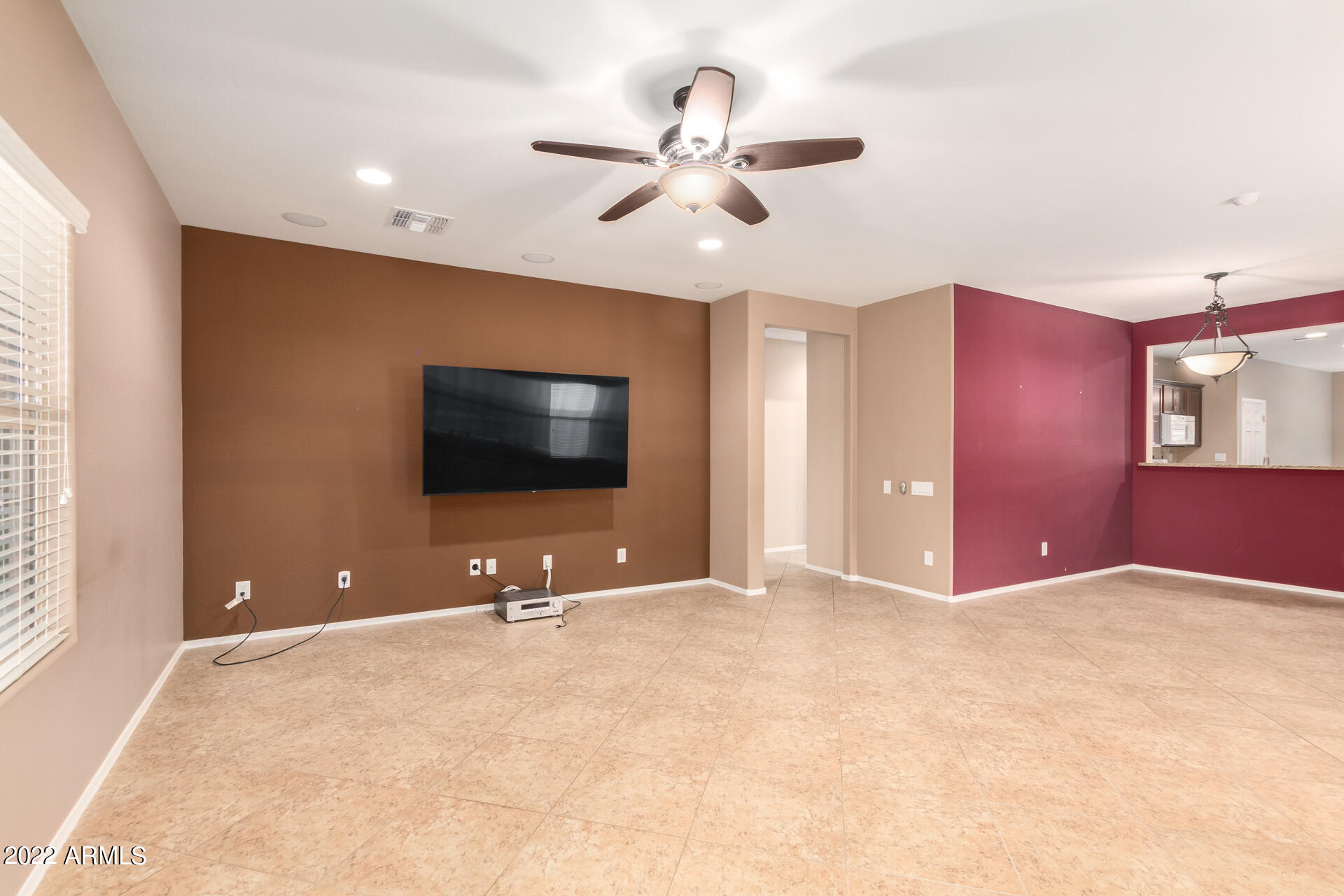 10826 West Avenida Del Rey Peoria, AZ 85383 - Photo 9 of 32 04-Avenida del Rey