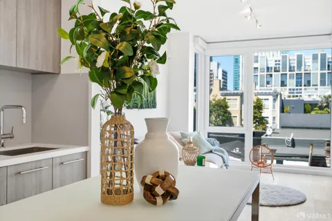 $560,000 | 870 Harrison Street, Unit 302, San Francisco, CA 94107