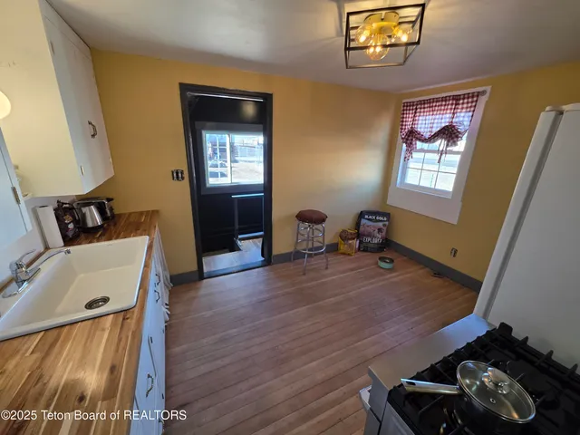 $235,000 | 19 Taylor Avenue, Marbleton, WY 83113